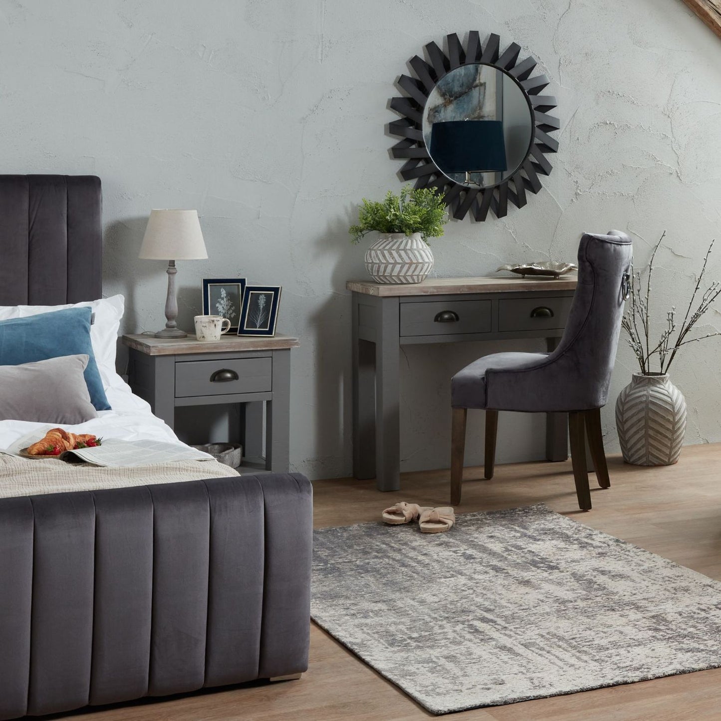 Teos Table Lamp - Table Lamps from the Quanta Home collection.