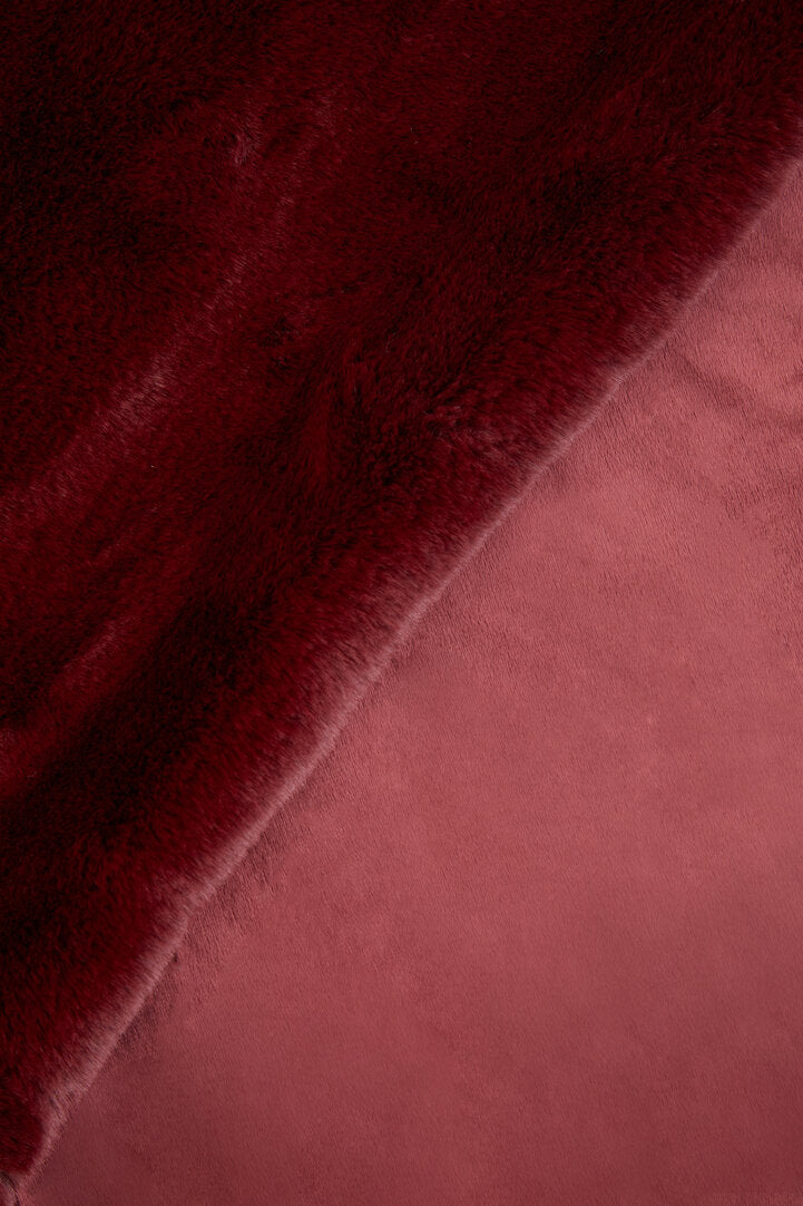 Folia Red Wine Throw