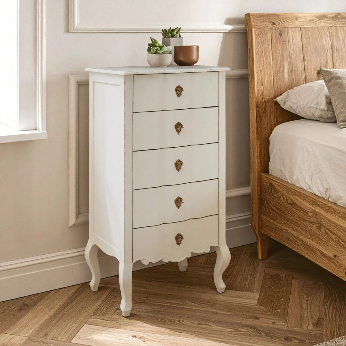Seine White Chest of 5 Drawers