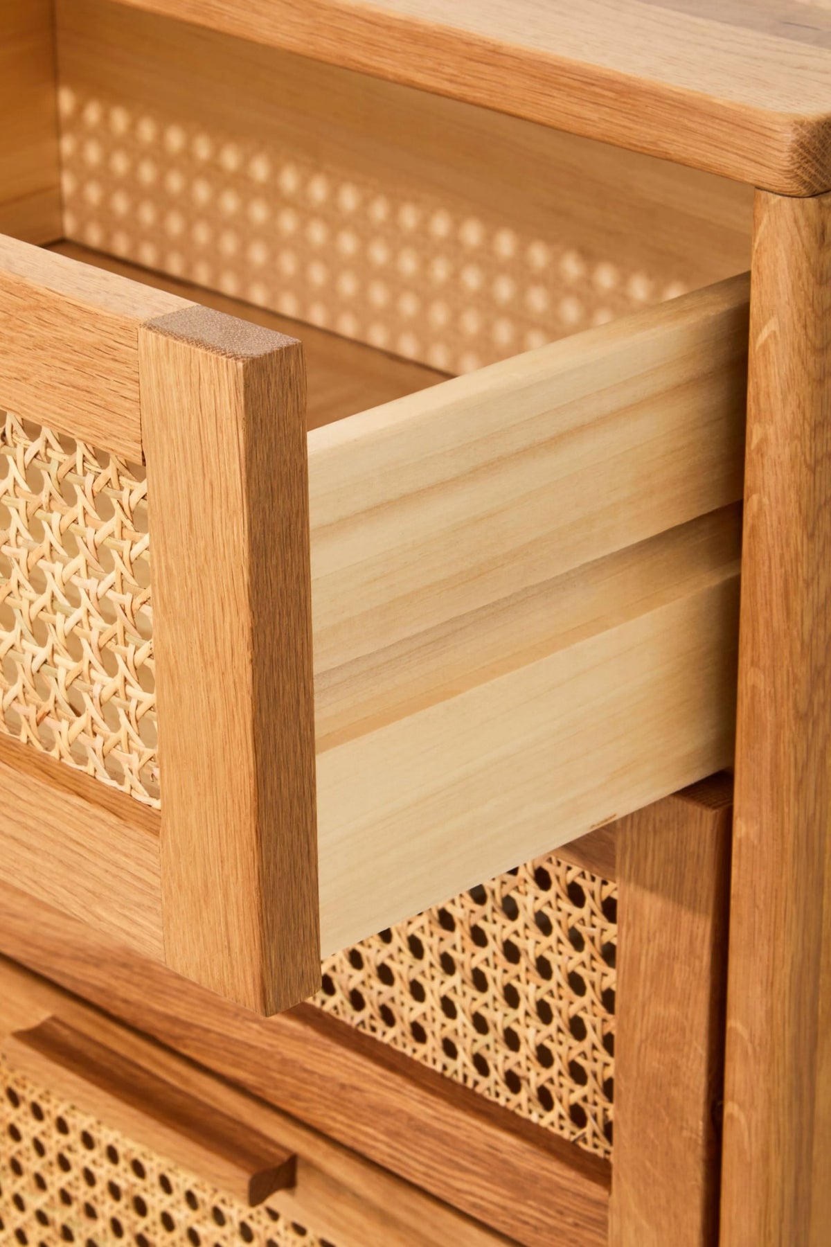 Bordeaux Rattan and Oak Wood Chest of Four Drawers