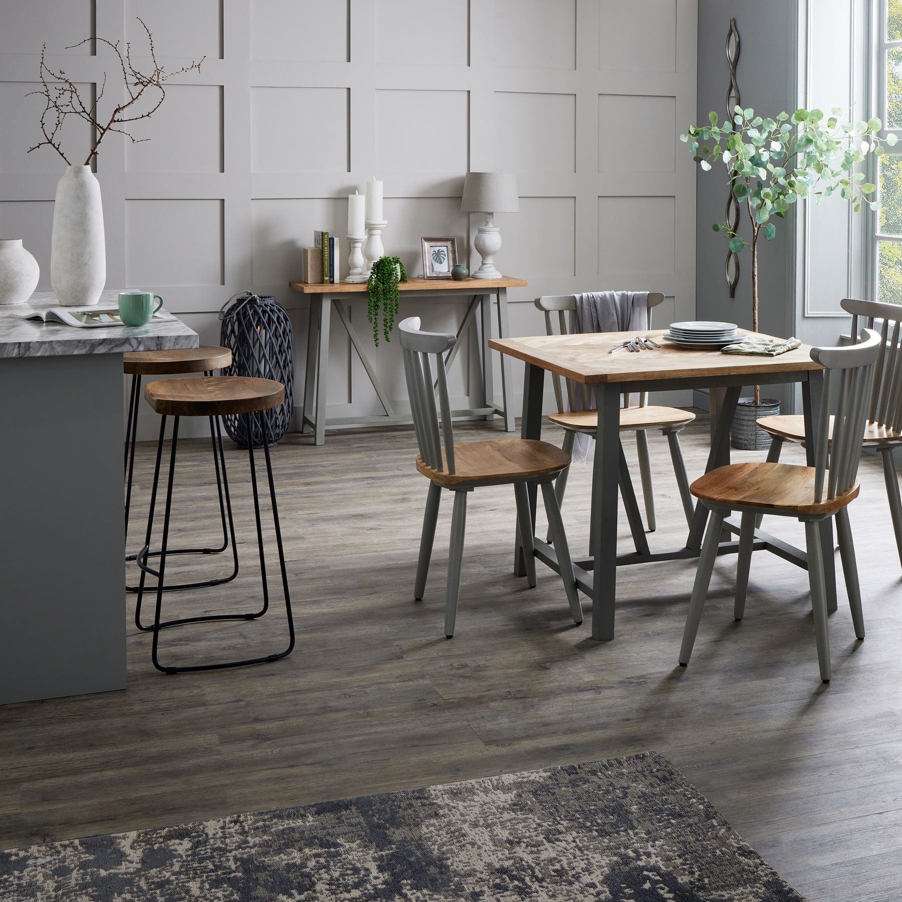 Franklin Hardwood Shaped Bar Stool - Settee from the Quanta Home collection.