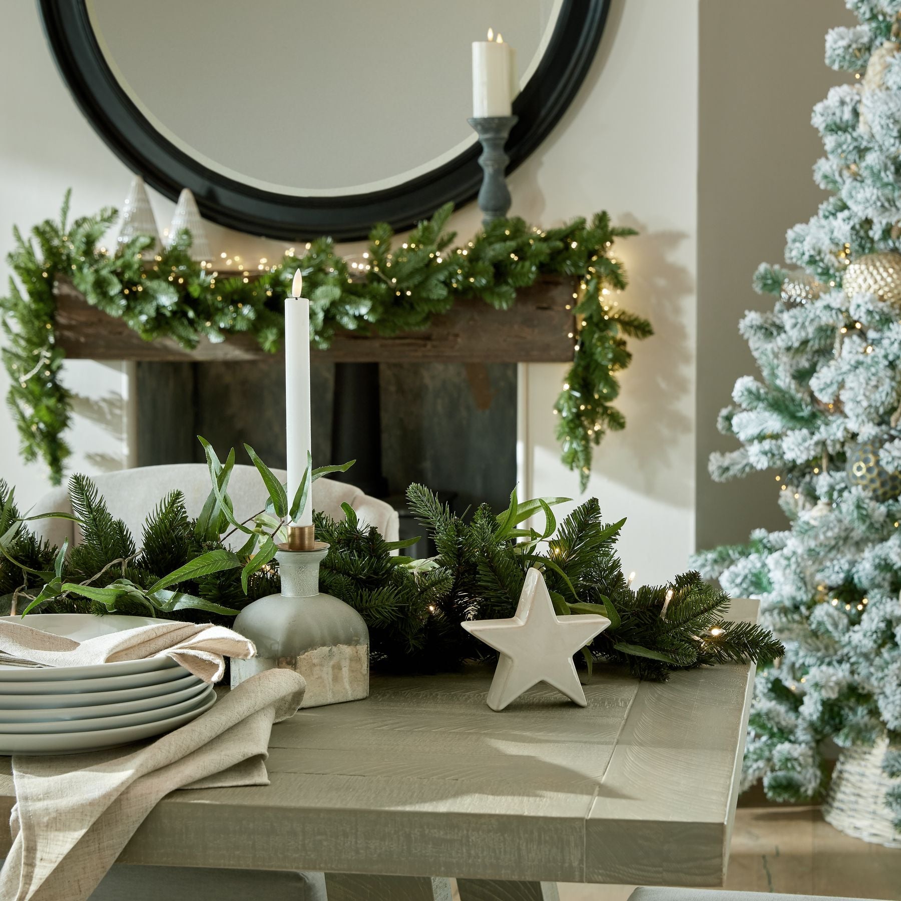 Small Ceramic Standing Star Decoration - Christmas Room Decorations from the Quanta Home collection.