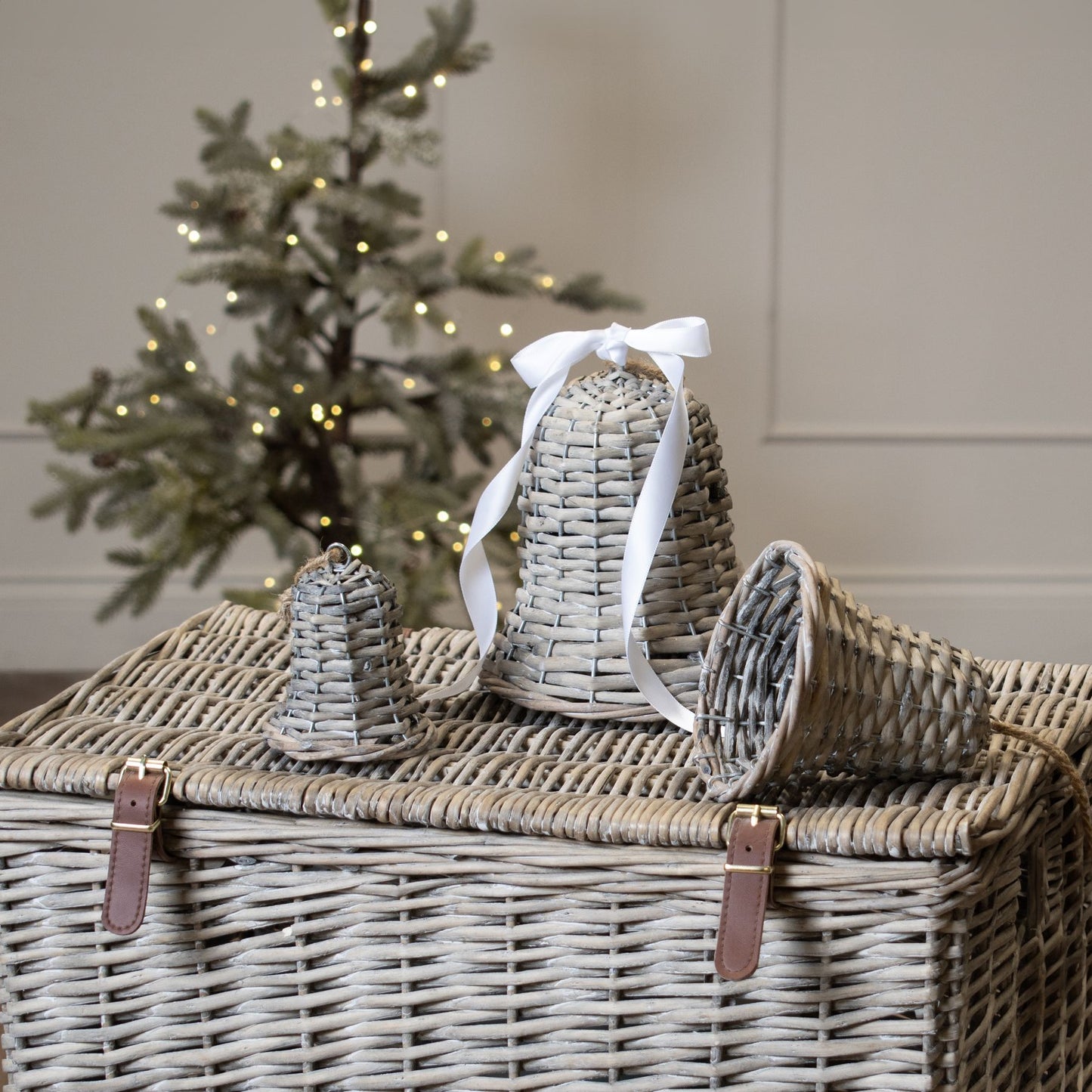 The Noel Collection Small Wicker Bell Decoration - Christmas Decorations from the Quanta Home collection.