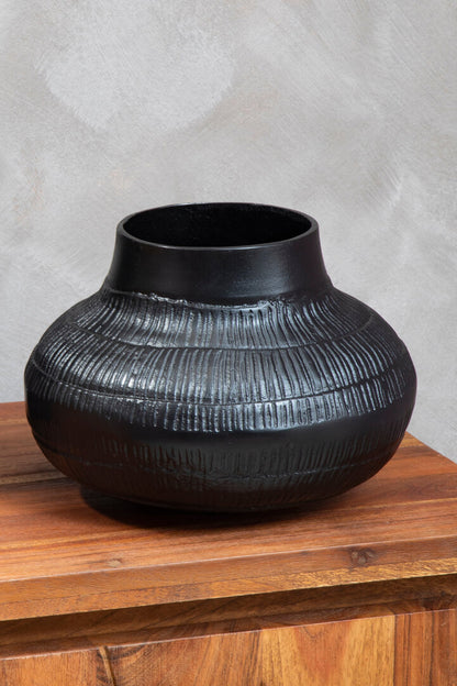 Bali Small Black Finish Vase