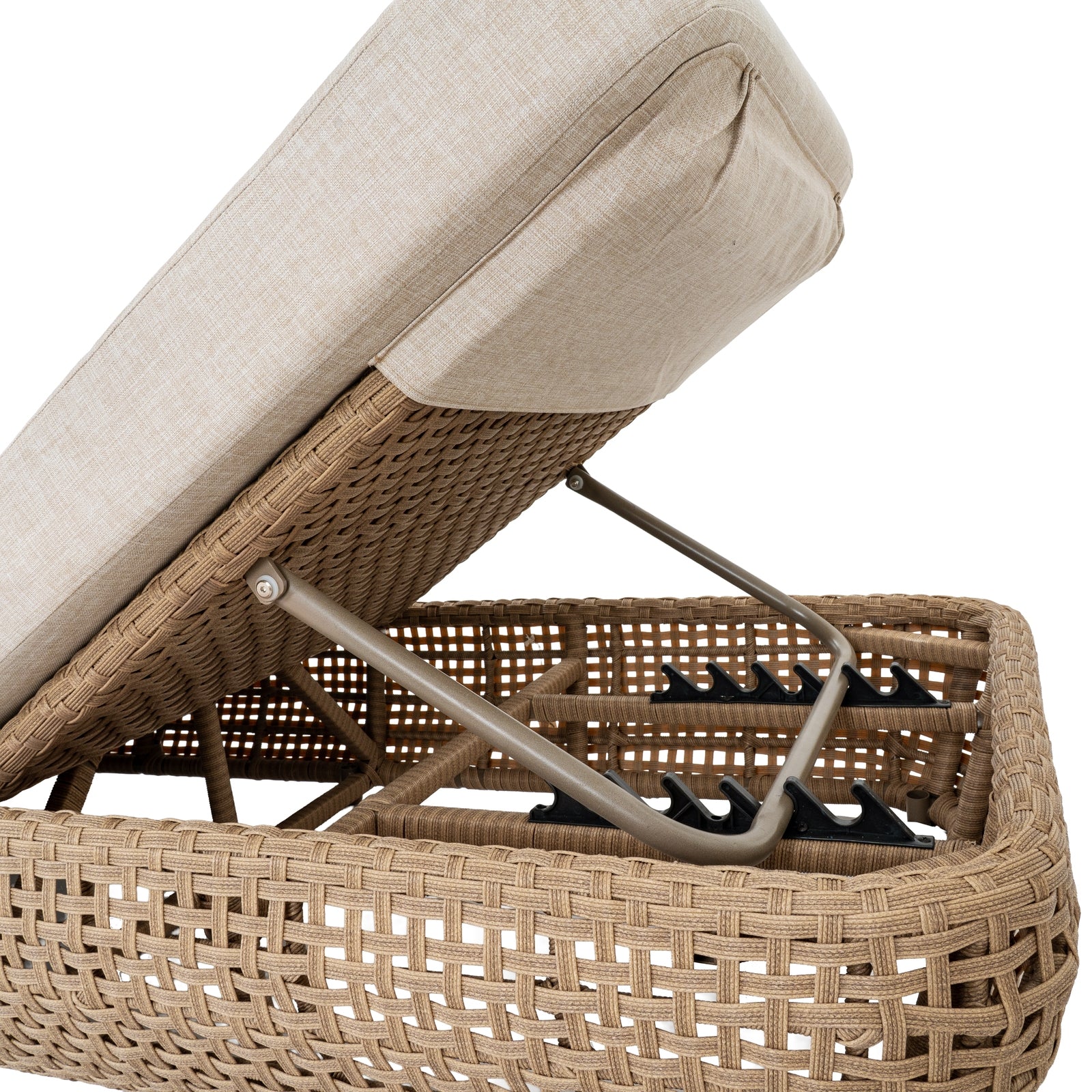 Bloom Collection Outdoor Sunbed - Occasional Chairs from the Quanta Home collection.