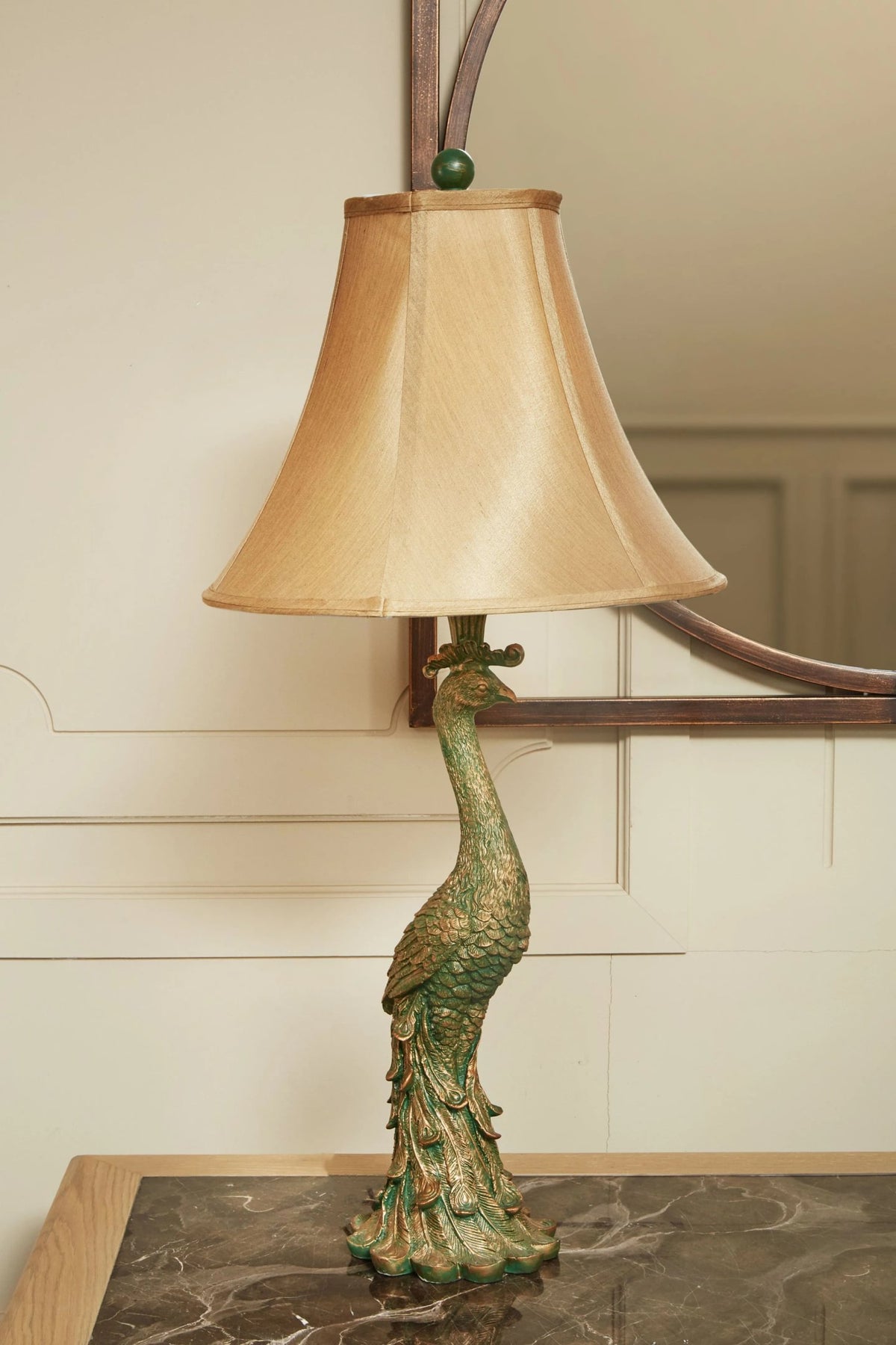 Pavona Table Lamp