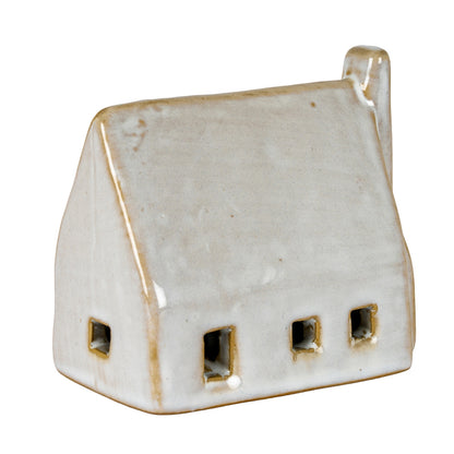 Nook Ceramic Barn With LED Light - 1.6000