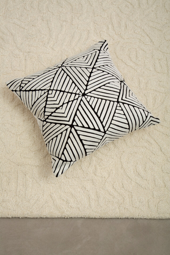 Zola Diamond Design Cushion