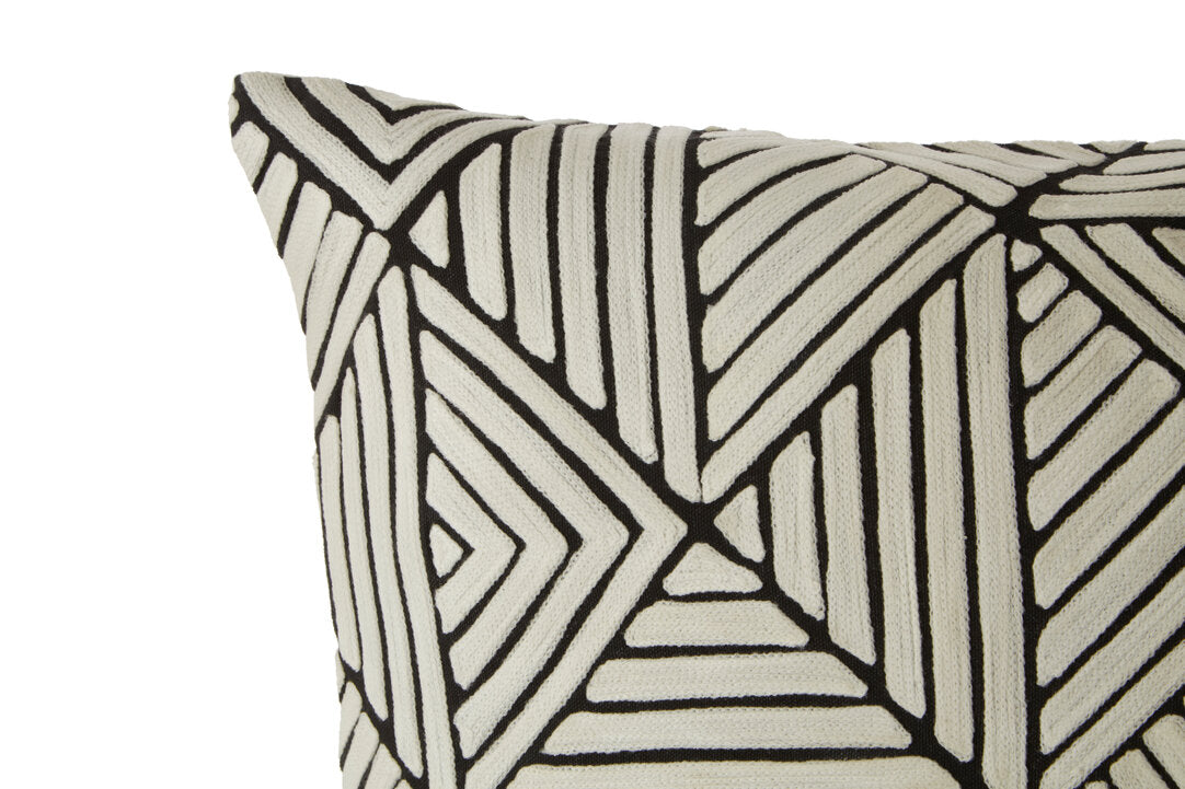 Zola Diamond Design Cushion