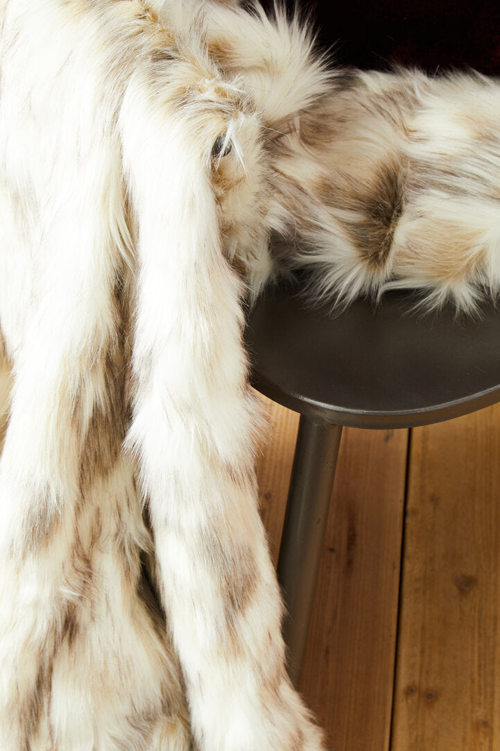 Folia Natural Fur Throw