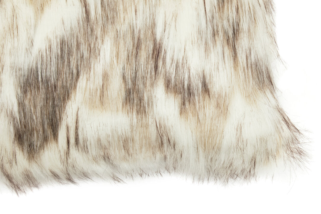 Folia Natural Rectangular Fur Cushion