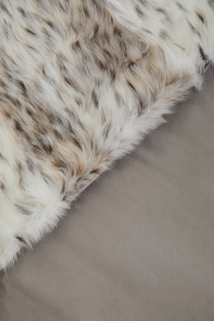 Folia Animal Print Fur Throw