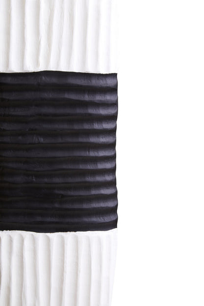 Vanguard Black and White Mango Wood Oblong Sculpture