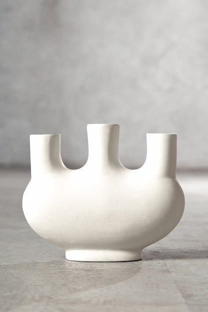 Forma Small Cream Vase