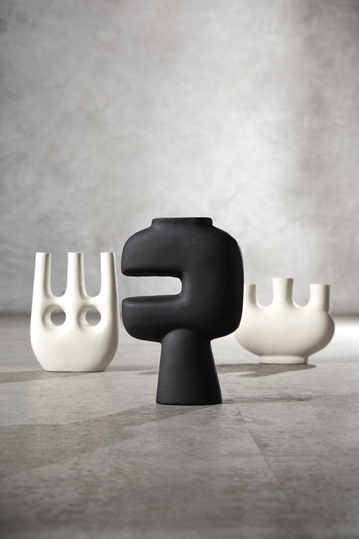 Forma Small Cream Vase