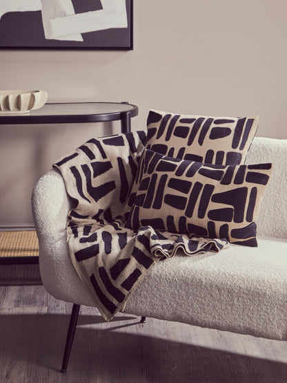 Zola Natural And Black Throw