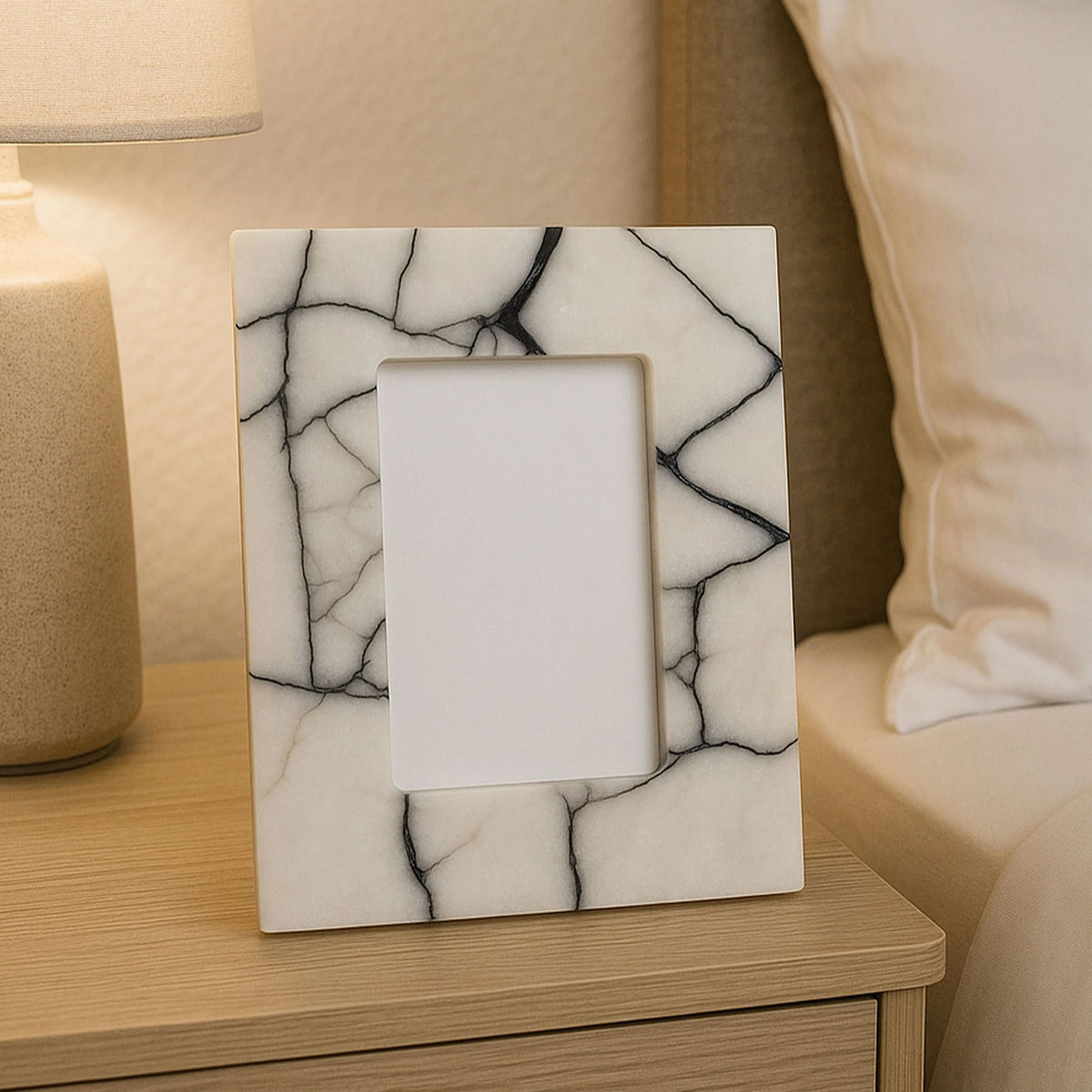 Marmont White and Black Marble 4In X 6In Small Photo Frame