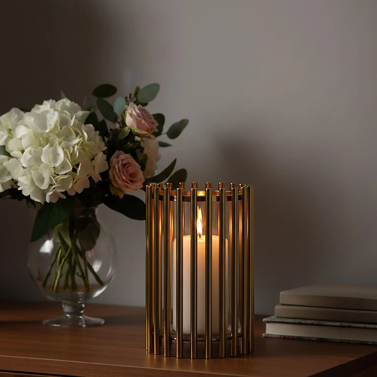 Candela Medium Candle Holder