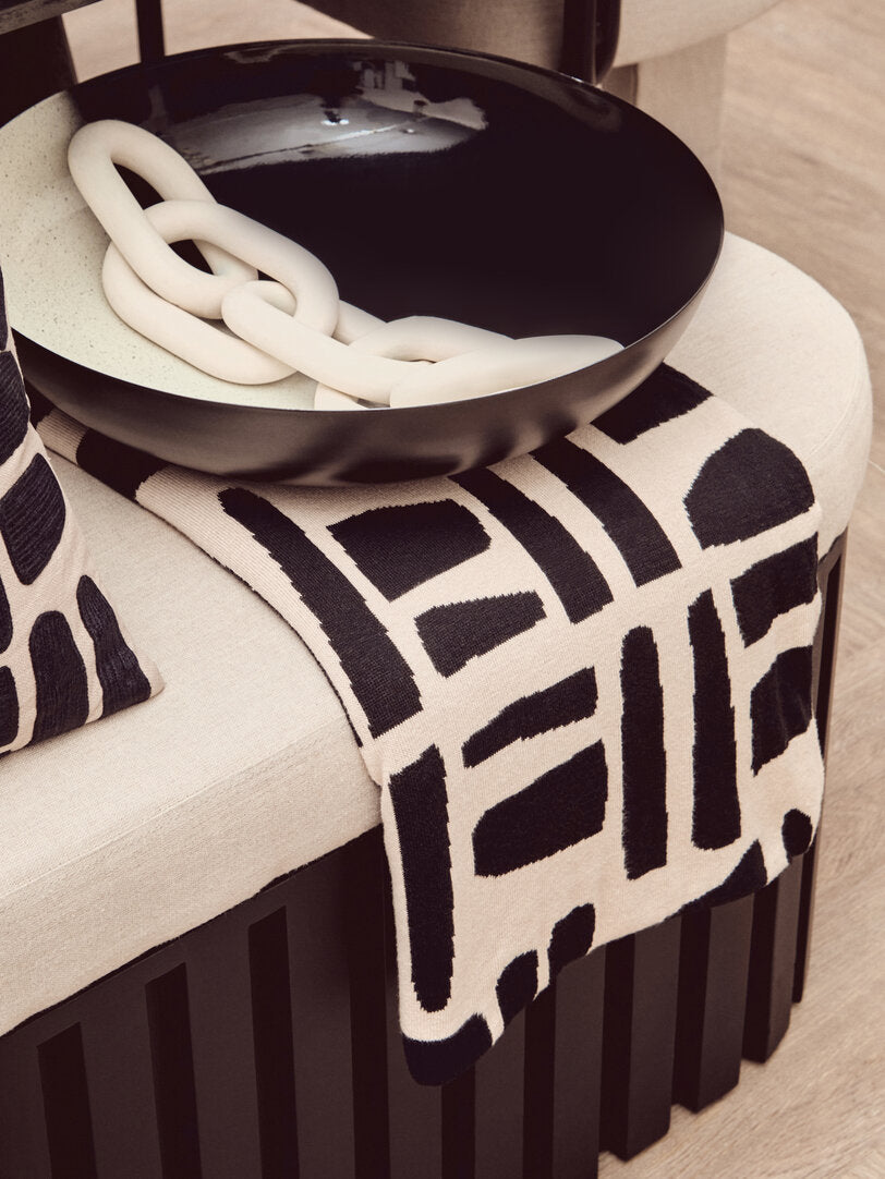 Zola Natural And Black Throw