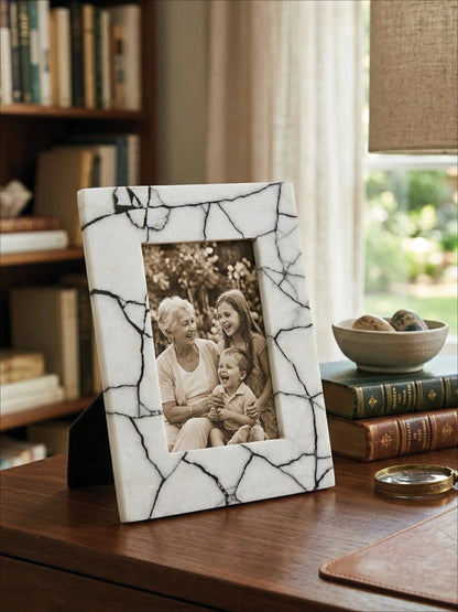 Marmont White and Black Marble 5In X 7In Large Photo Frame