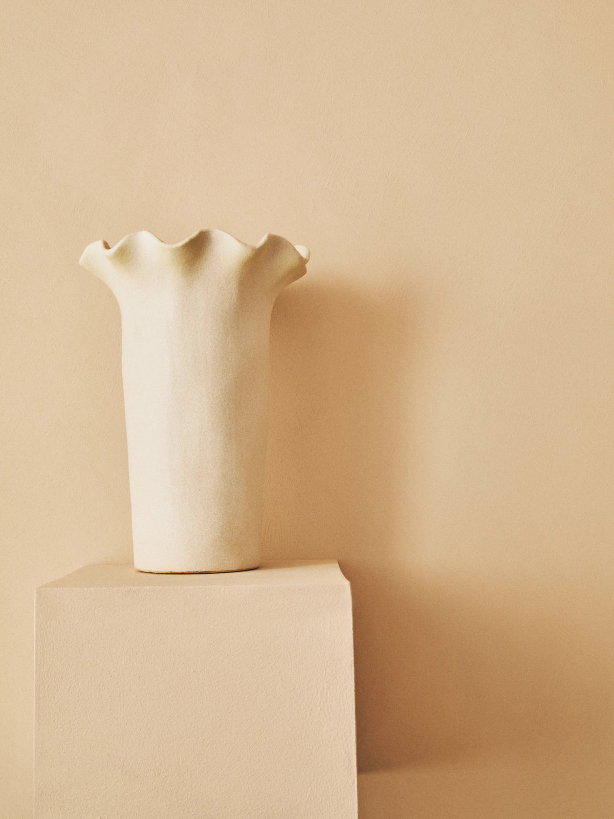 Cadence Cream Scalloped Edge Large Vase