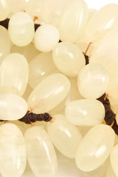Pomona Large White Onyx Decorative 100 Grapes