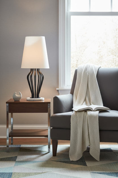 Yada Black And White Table Lamp
