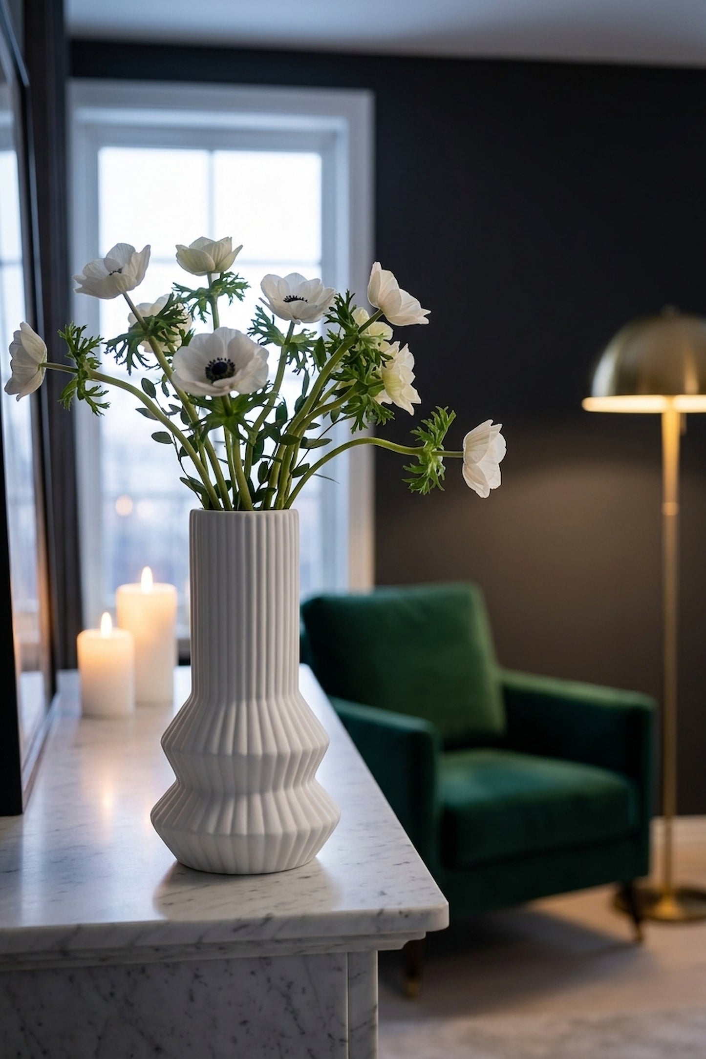 Scala White Ribbed Vase