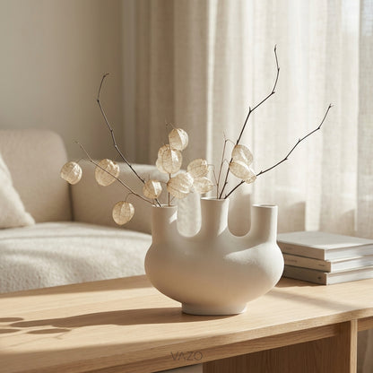 Forma Small Cream Vase